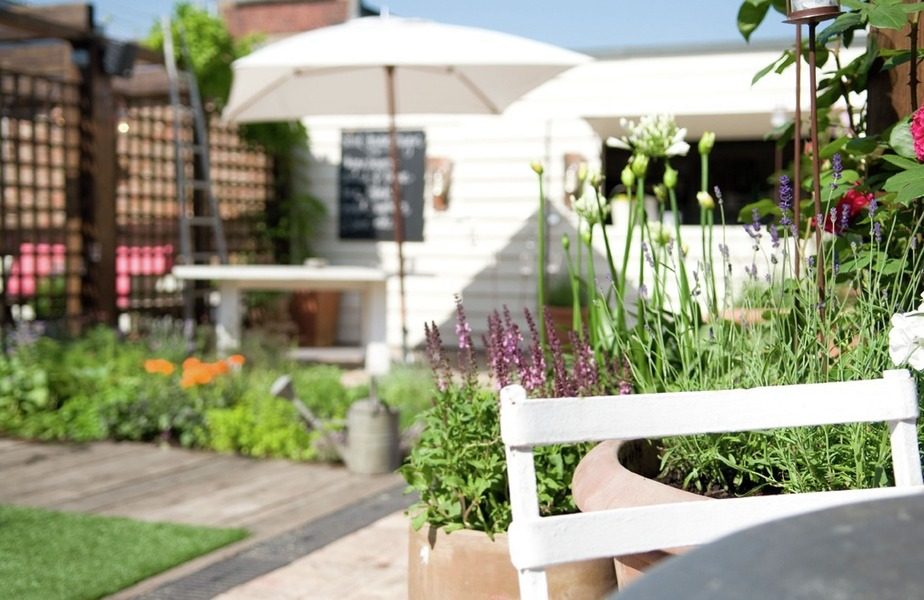 伦敦肖尔迪奇酒店Shoreditch House_garden(1).jpg