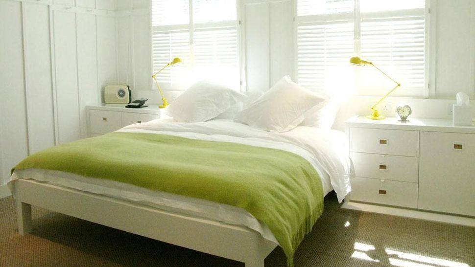 伦敦High Road House_007100-03-bedroom.jpg