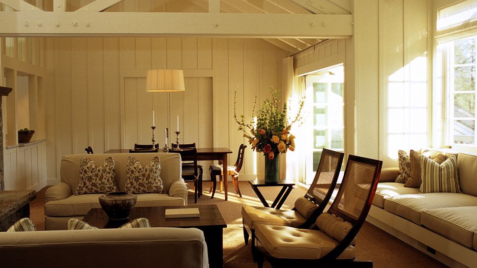 加利福尼亚州圣赫勒拿Meadowood纳帕谷_000111-03-suite-sitting-dining-area.jpg