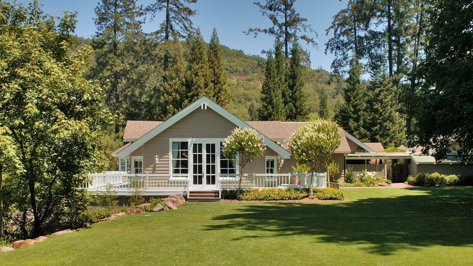 加利福尼亚州圣赫勒拿Meadowood纳帕谷_000111-10-exterior-cottage.jpg
