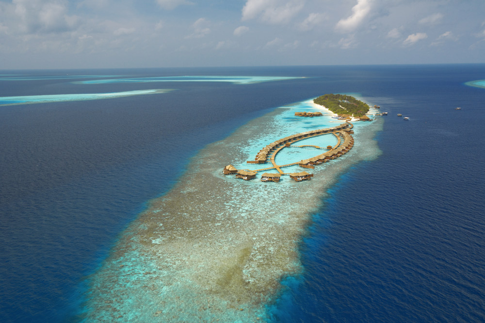 马尔代夫莉莉海滩度假村Maldives  Lily Beach Resort & Spa_Huvadhendhoo_Aerial_02.jpg