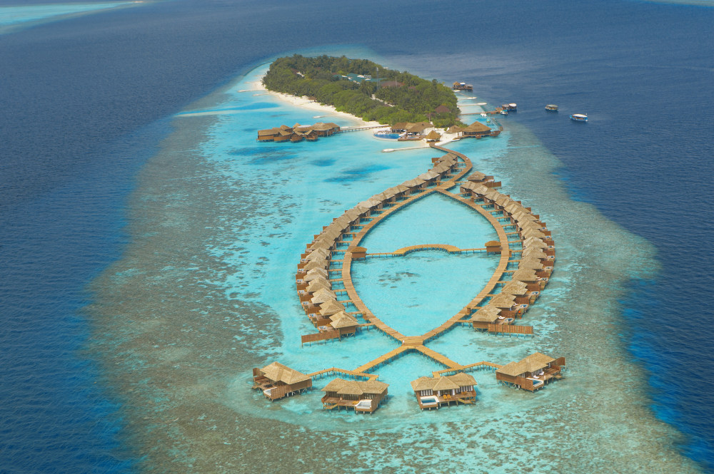 马尔代夫莉莉海滩度假村Maldives  Lily Beach Resort & Spa_Huvahendhoo_Aerial_WaterVillas_Focus.jpg