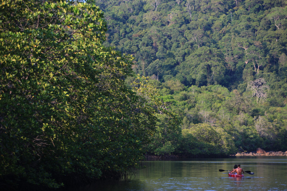 苏尼瓦琪维度假村(Soneva Kiri by Six Senses)/暹逻湾_Kayaking.jpg