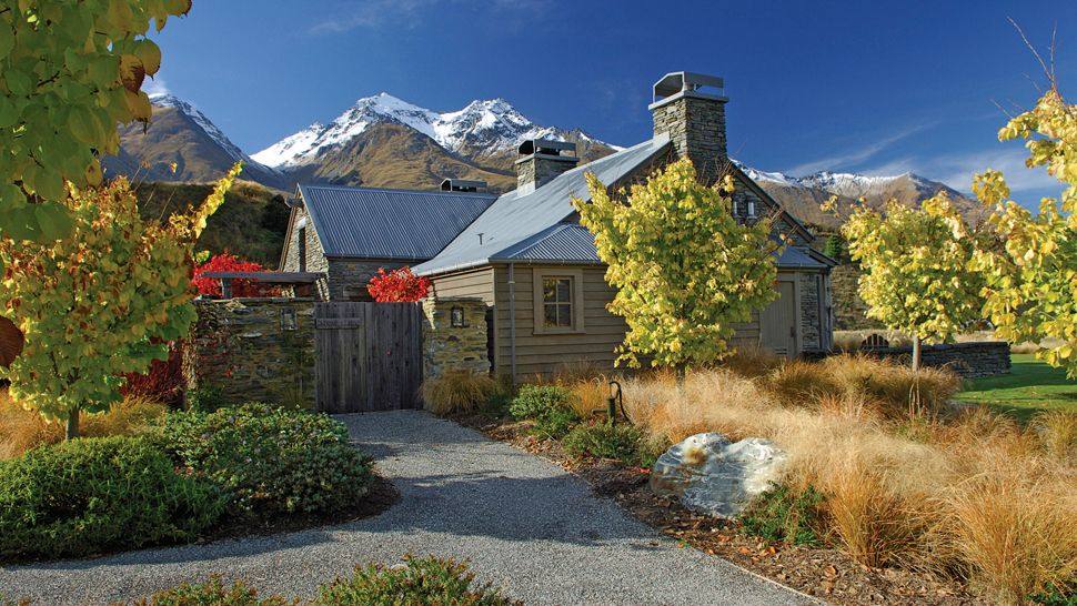 新西兰南岛布兰凯特湾Blanket Bay ,New Zealand ,South Island Queenstown_002704-02-suite-exterior.jpg