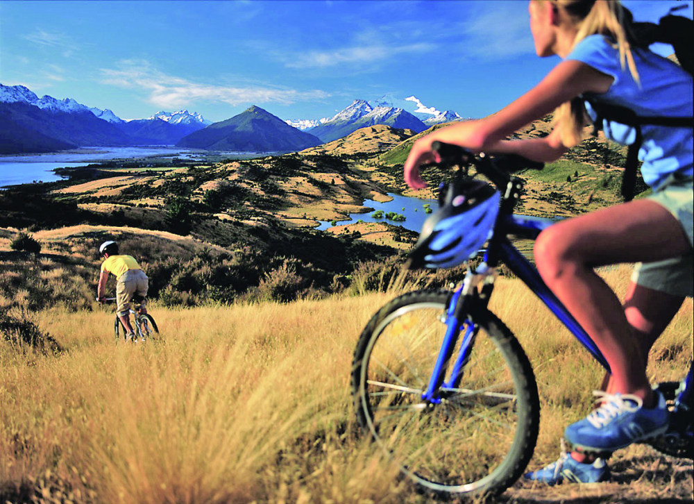 新西兰南岛布兰凯特湾Blanket Bay ,New Zealand ,South Island Queenstown_Wyuna mountainbikers.jpg