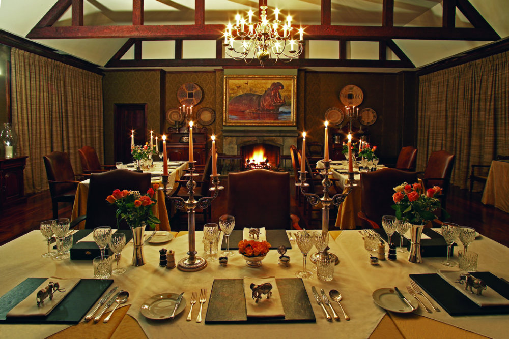 坦桑尼亚塞伦盖蒂,辛吉塔格鲁梅蒂酒店Singita Grumeti Reserves_Sasakwa Main Dining Room 2.jpg