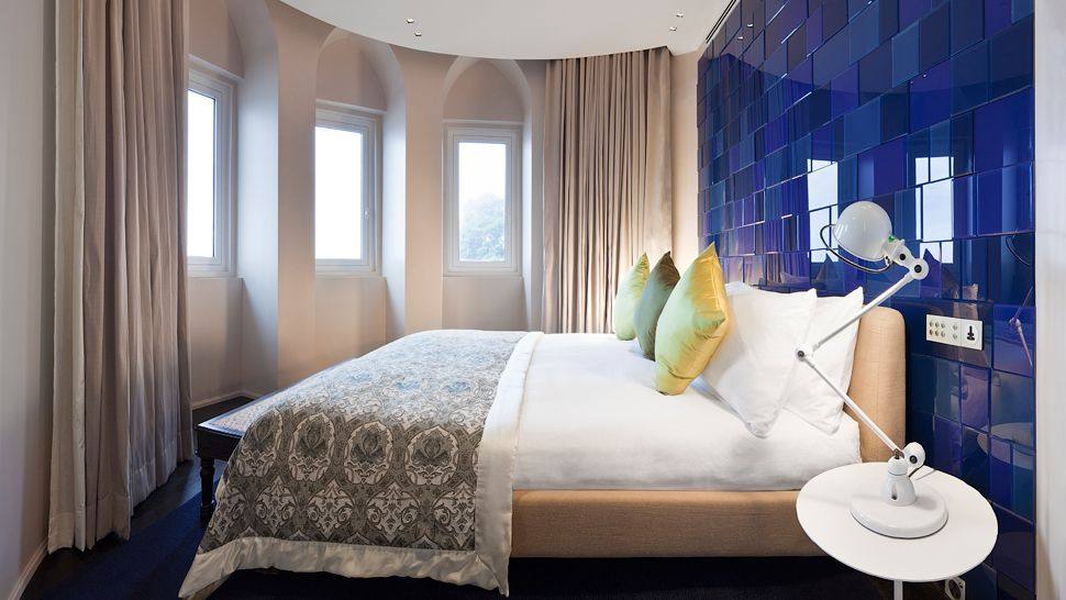 印度孟买泰姬酒店_002928-08-dutch-suite-bedroom.jpg
