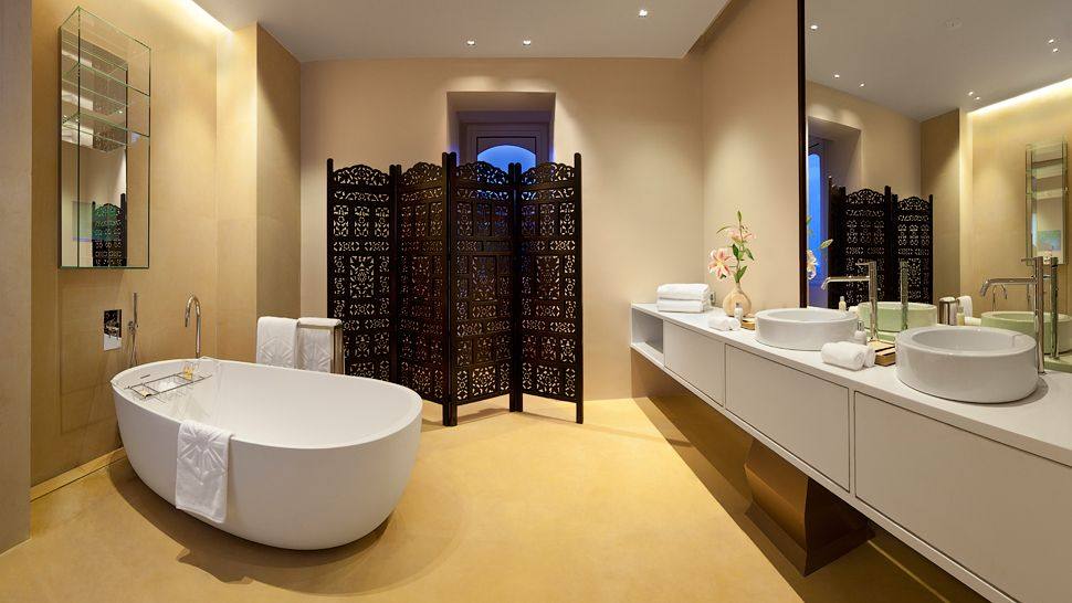 印度孟买泰姬酒店_002928-10-dutch-suite-bathroom.jpg