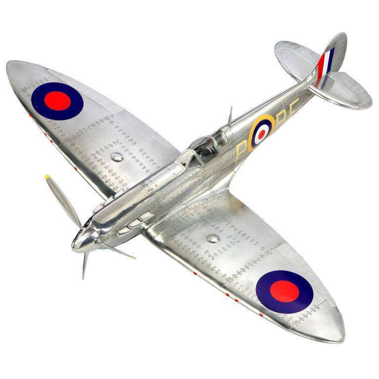 （国外精品陈设单品）男人心中的“最美”_John Elwell \'Spitfire\'.jpg