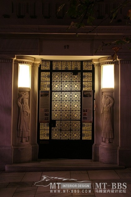 网上收罗的Art deco door_w135.jpg