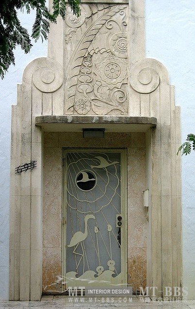 网上收罗的Art deco door_w228.jpg