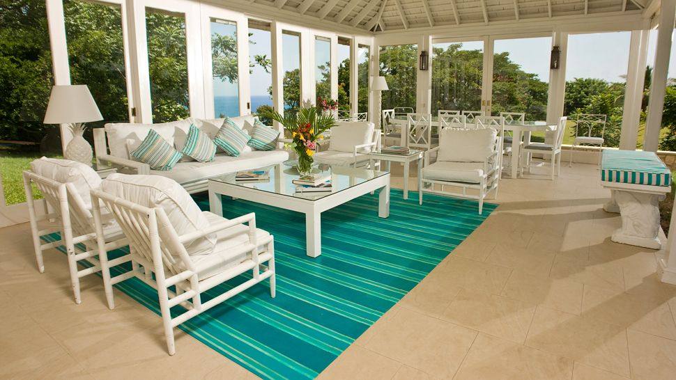 牙买加蒙特戈贝round hill hotel&villas Montego Bay, Jamaica_001504-08-patio-ocean-view.jpg