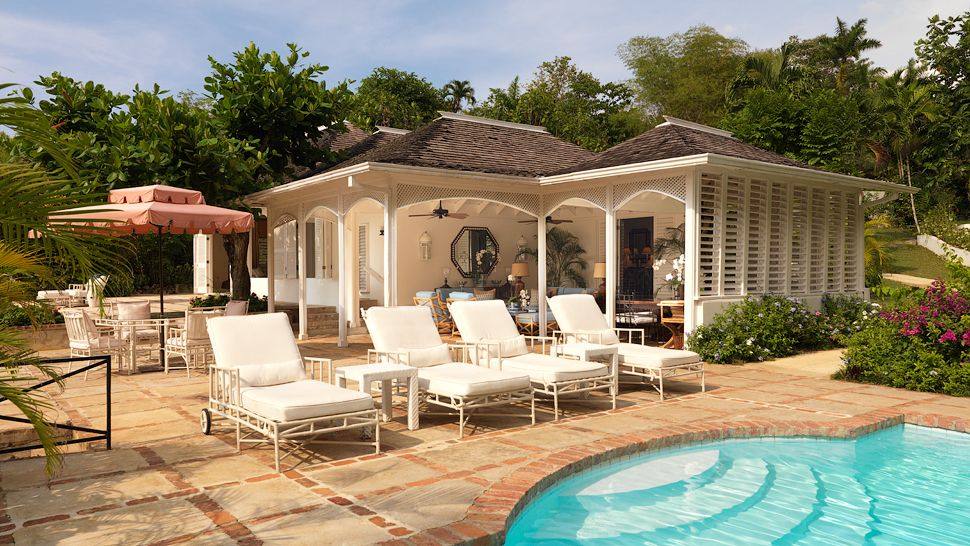 牙买加蒙特戈贝round hill hotel&villas Montego Bay, Jamaica_001504-11-villa--pool.jpg