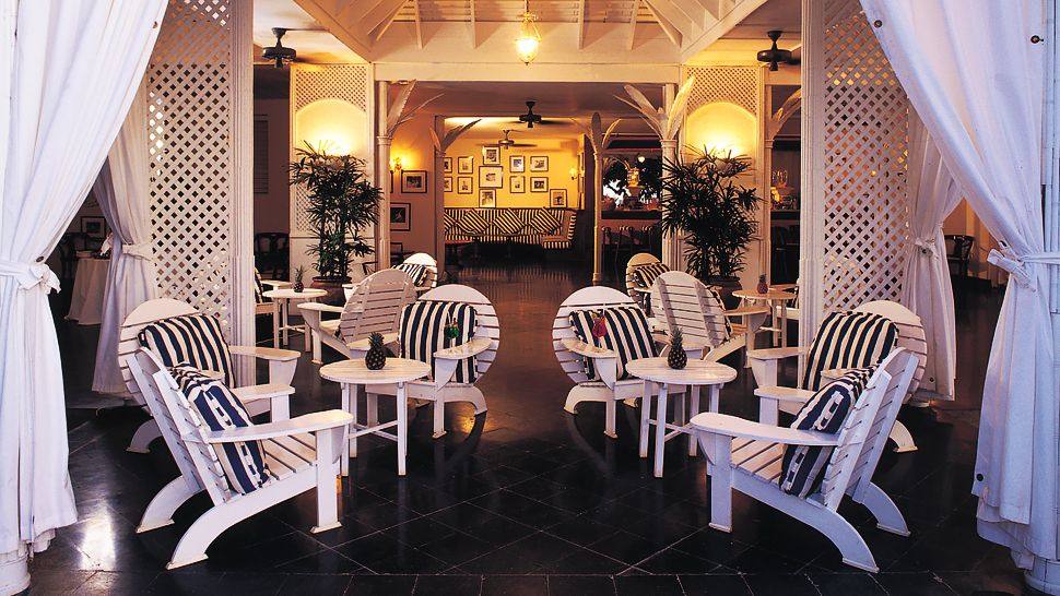 牙买加蒙特戈贝round hill hotel&villas Montego Bay, Jamaica_001504-12-lounge.jpg