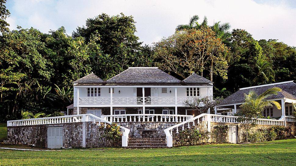 牙买加蒙特戈贝round hill hotel&villas Montego Bay, Jamaica_001504-15-villa-exterior.jpg