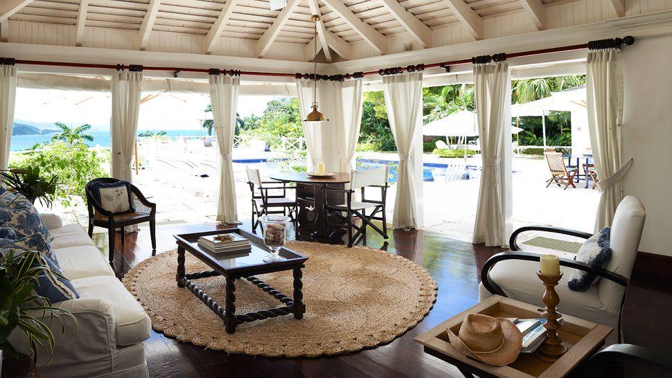 牙买加蒙特戈贝round hill hotel&villas Montego Bay, Jamaica_001504-19-villa-living.jpg