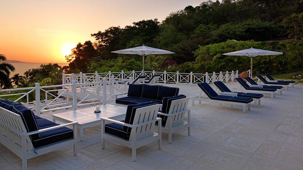 牙买加蒙特戈贝round hill hotel&villas Montego Bay, Jamaica_001504-22-Villa-16-Sunset-View.jpg