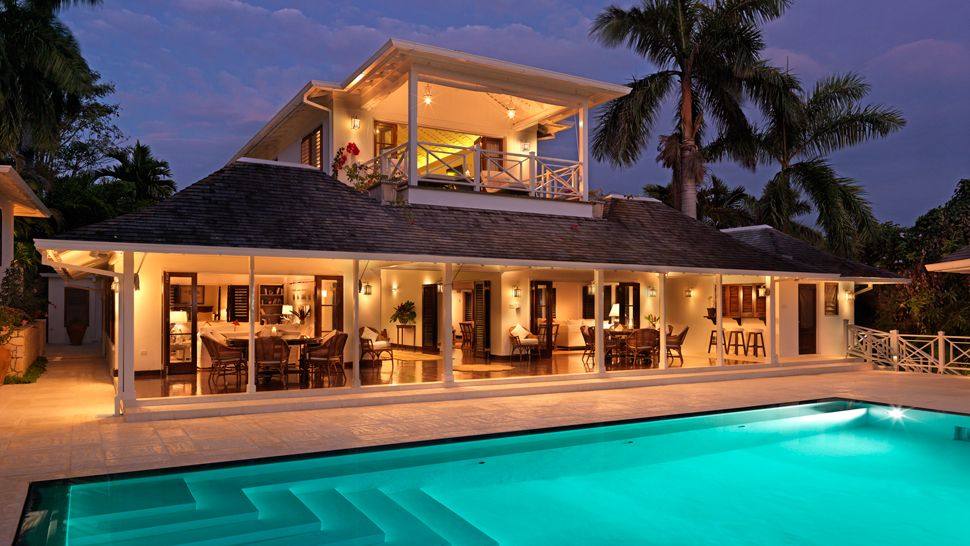 牙买加蒙特戈贝round hill hotel&villas Montego Bay, Jamaica_001504-24-Villa-16-Main-Pool-dawn.jpg