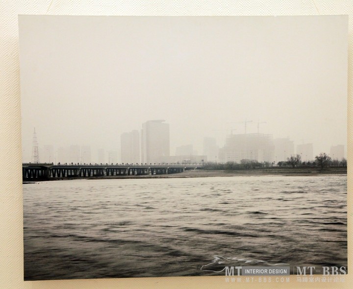 2011鲁迅美术学院 摄影系本科生毕业展【54p】_p_large_1MmB_666f0003d3905c42.jpg