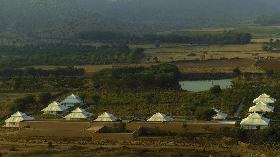 Jean Michel Gathy-安缦印伽 Aman-i-Khás_002688-06-tent-aerial-view.jpg