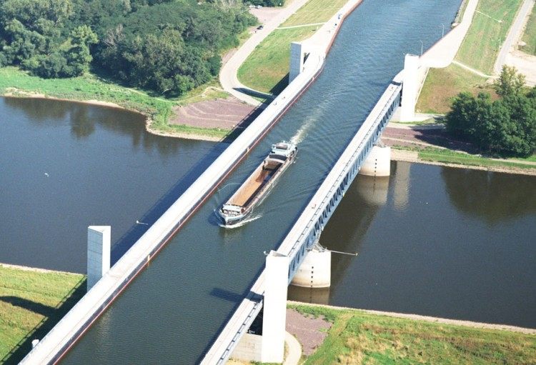 德国马格德堡水桥_Magdeburg-Water-Bridge-02-750x511.jpg