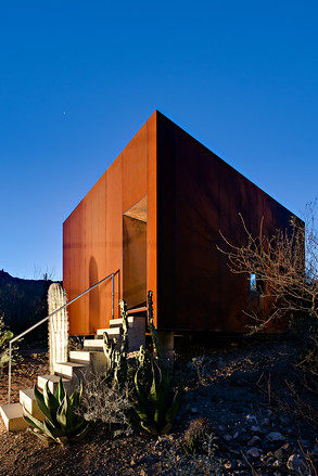 亚利桑那州沙漠中的现代小屋_07.jpg