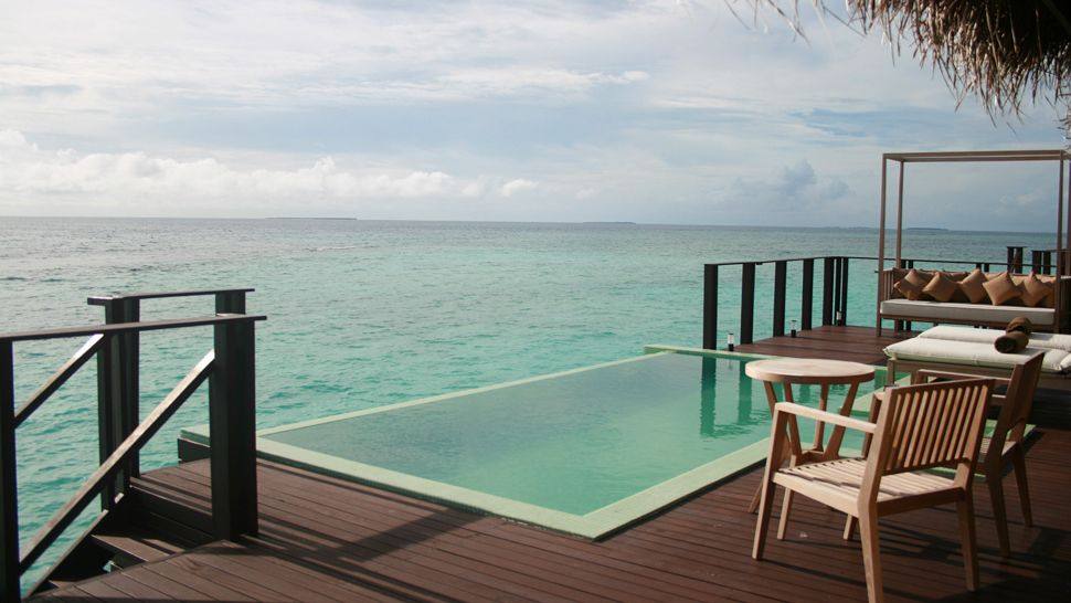 马尔代夫Zitahli Kuda Fanufaru，Maldive_008260-03-pool-daybed-ocean-view.jpg