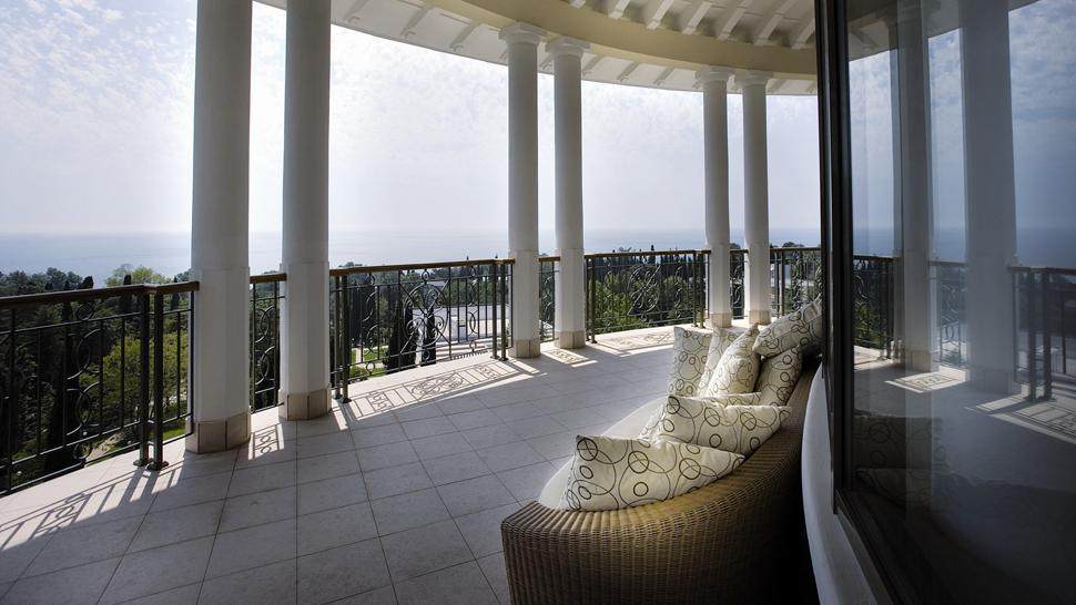 俄罗斯索契罗迪纳温泉大酒店The Grand Hotel & Spa Rodina_005195-05-terrace-sitting-area.jpg