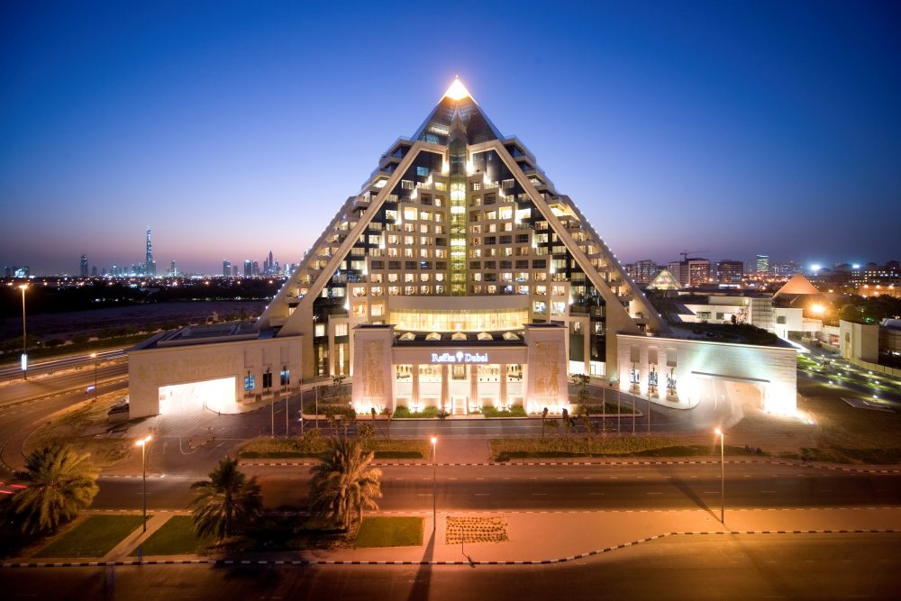 迪拜来福士酒店Raffles Dubai_正面外观Exterior Front View_调整大小.jpg