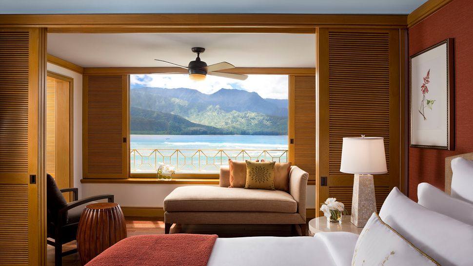 夏威夷瑞吉普林斯维尔度假村The St. Regis Princeville Resort_001011-16-st-regis-suite-ocean-view.jpg