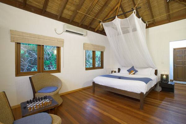 马尔代夫滨海别墅水疗度假村Island Hideaway at Dhonakulhi Maldives_gardenvilla-005.jpg