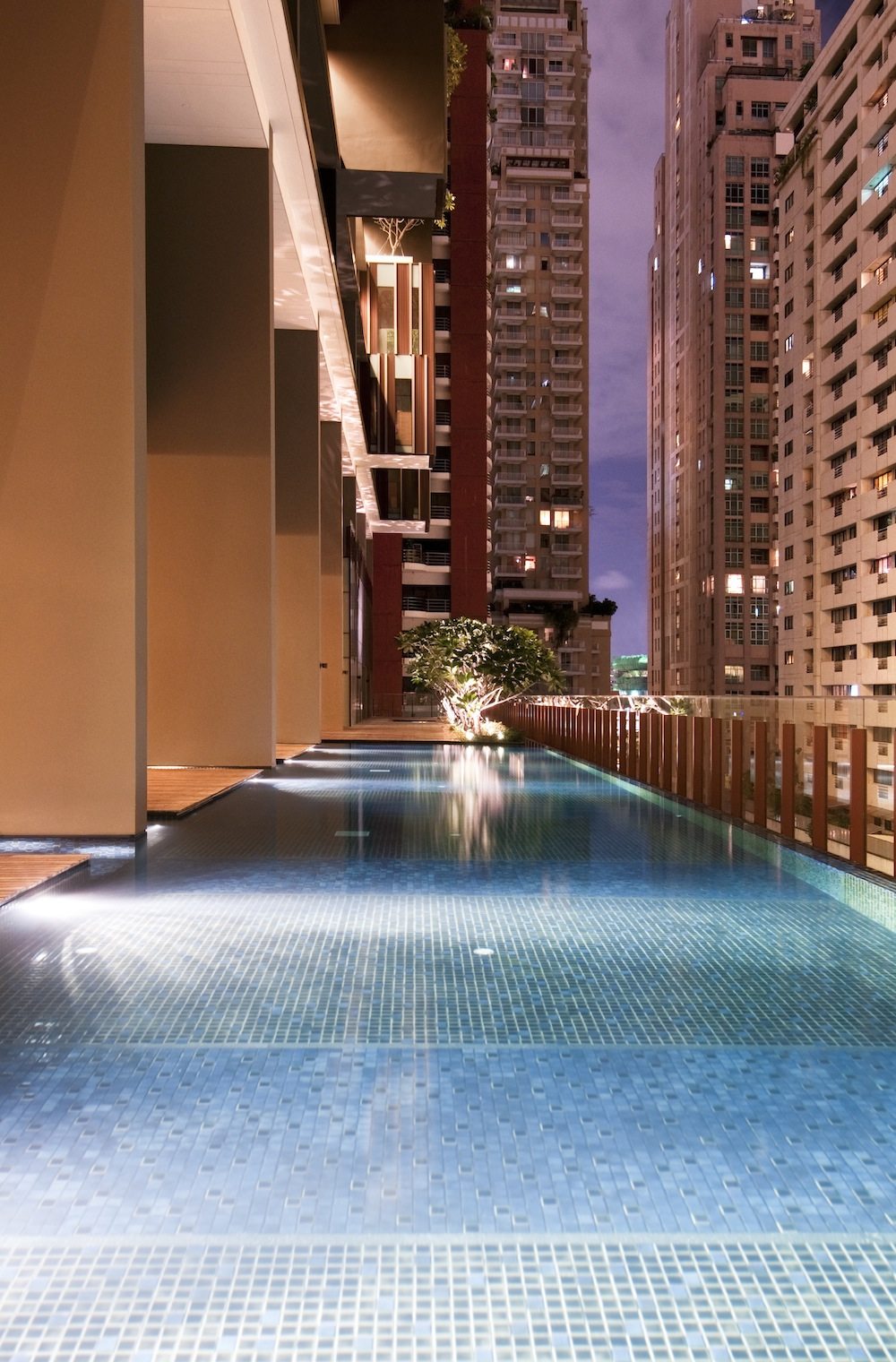 泰国曼谷汉沙酒店Hansar Bangkok Hotel_Pool2.jpg