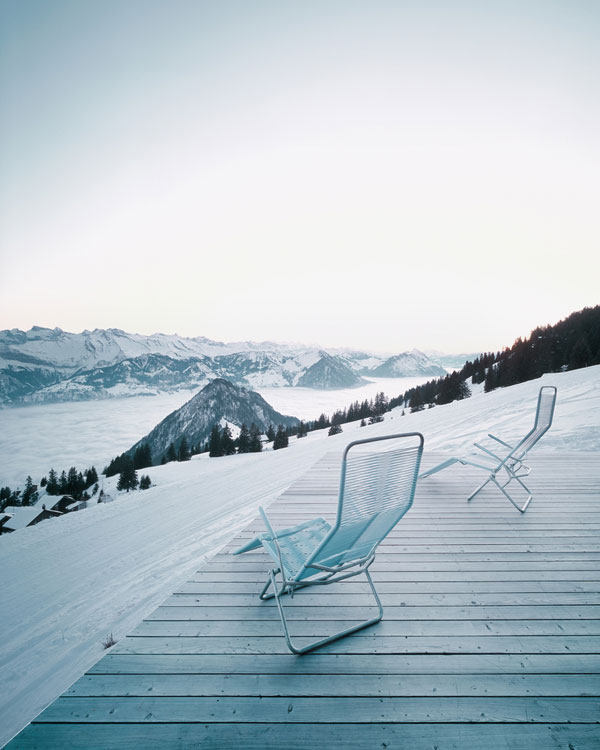 雪山中的优雅房子/ AFGH 建筑事务所_house_on_the_Rigi_06.jpg