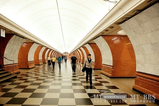莫斯科地铁_8.jpg