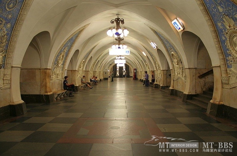 莫斯科地铁_11.jpg