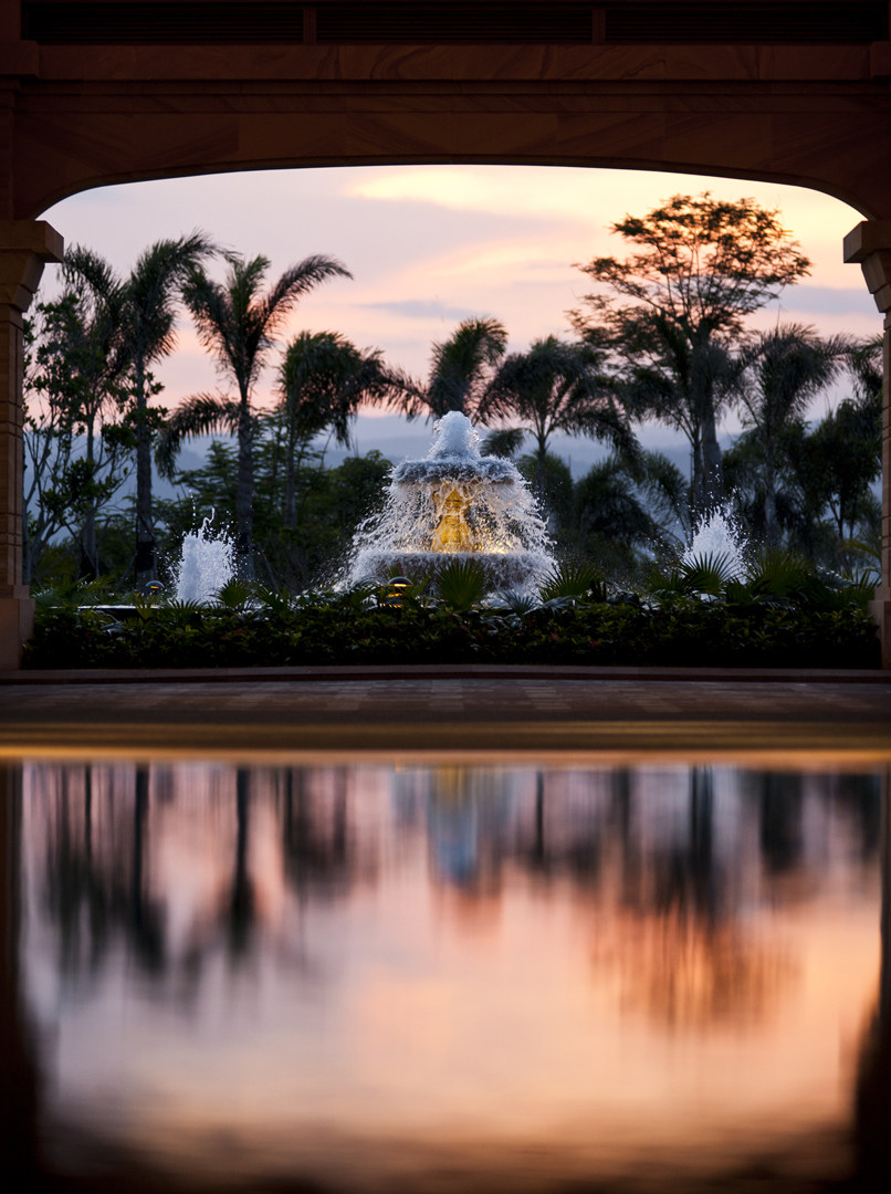 三亚海棠湾康莱德酒店CONRAD SANYA HAITANG BAY_Conrad Lobby Entrance_CI_2011 (2).jpg