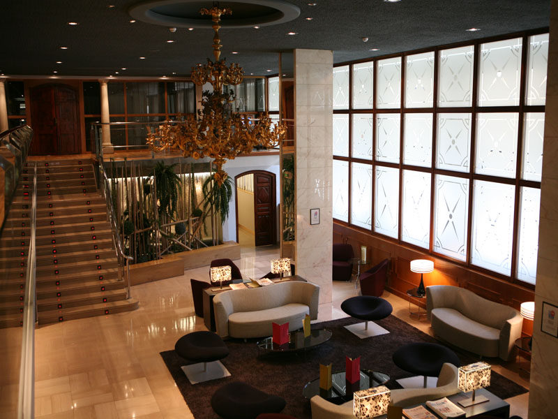 西班牙Silken兰布拉斯巴塞罗那酒店_bar the klub 1(1).jpg