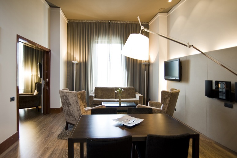 西班牙哈瓦那丝绸大酒店(Silken Gran Havana Hotel)_23 Salon Gran Havana Room Barcelona(1).jpg