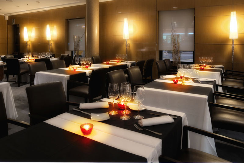 西班牙哈瓦那丝绸大酒店(Silken Gran Havana Hotel)_31 Restaurante romantico Gran Hotel Havana Barcelona(1).jpg