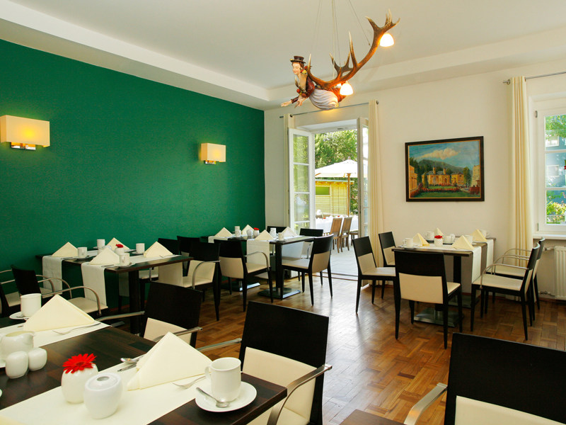奥地利萨尔茨堡卡斯泰拉尼酒店Hotel Castellani  Salzburg  Austria_11__Restaurant_Eschenbach_Gruener_Salon_Green_Salon.jpg
