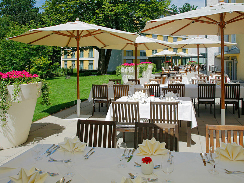 奥地利萨尔茨堡卡斯泰拉尼酒店Hotel Castellani  Salzburg  Austria_12__Restaurant_Eschenbach_-_Terrasse_Terrace.jpg