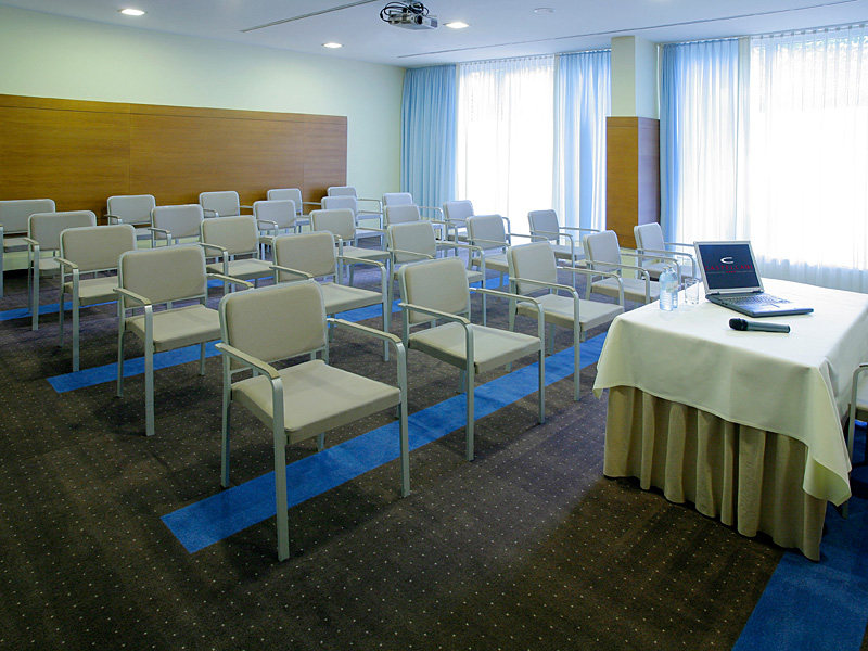 奥地利萨尔茨堡卡斯泰拉尼酒店Hotel Castellani  Salzburg  Austria_14__Konferenzraum_Conference_room_Dresden.jpg