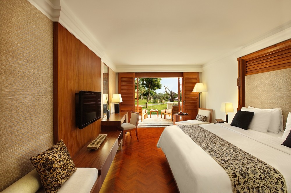 巴厘岛五星级钻石酒店——NUSA DUA BEACH HOTEL & SPA_nusa duaPALACE_CLUB_ROOM_01_HIGHREZ.jpg