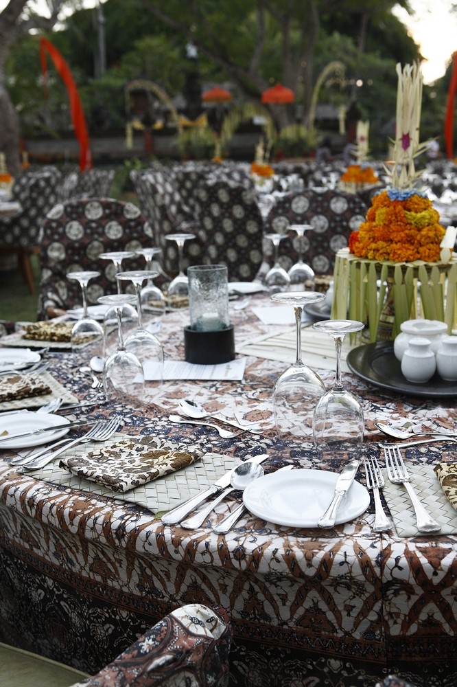 巴厘岛五星级钻石酒店——NUSA DUA BEACH HOTEL & SPA_nusa duaTHEME_PARTY_SET_UP_-_BATIK_-_TEMPLE_GARDEN_3_HIGHREZ.jpg