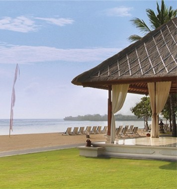 巴厘岛五星级钻石酒店——NUSA DUA BEACH HOTEL & SPA_nusa duaWEDDING_BALE_AT_BEACH.jpg