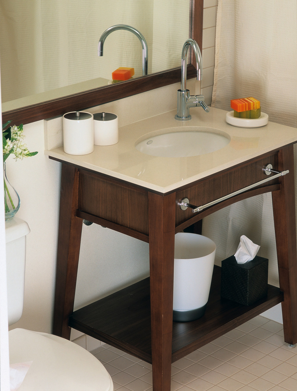 美国一精品酒店--Hotel Adagio by MCCARTAN_ADA_guestbathroom.jpg