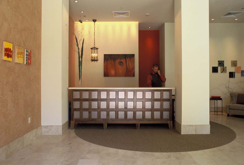 美国一精品酒店--Hotel Adagio by MCCARTAN_ADA_Reception_Lobby.jpg