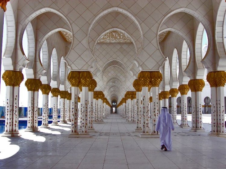阿布扎比扎耶德清真寺,据说总花费为55亿美元_124.jpg