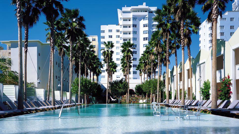 迈阿密Delano Hotel - Philippe Stark ！2011.508第七页更新_001811-01-exterior-pool-daytime.jpg