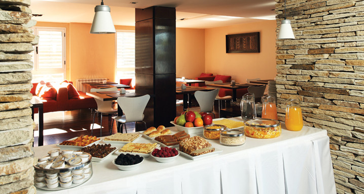阿根廷聖卡洛斯,巴里洛切微笑酒店Dazzler Bariloche Hotel_desayunador_dazzler_bariloche.jpg